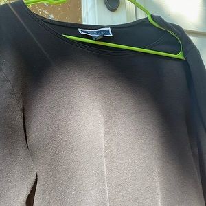 Black long sleeve t.